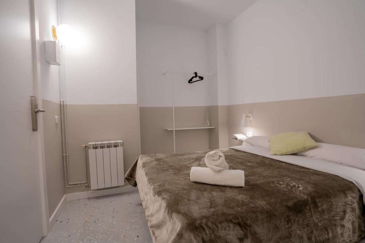 Hostal Hera Βαρκελώνη Εξωτερικό φωτογραφία