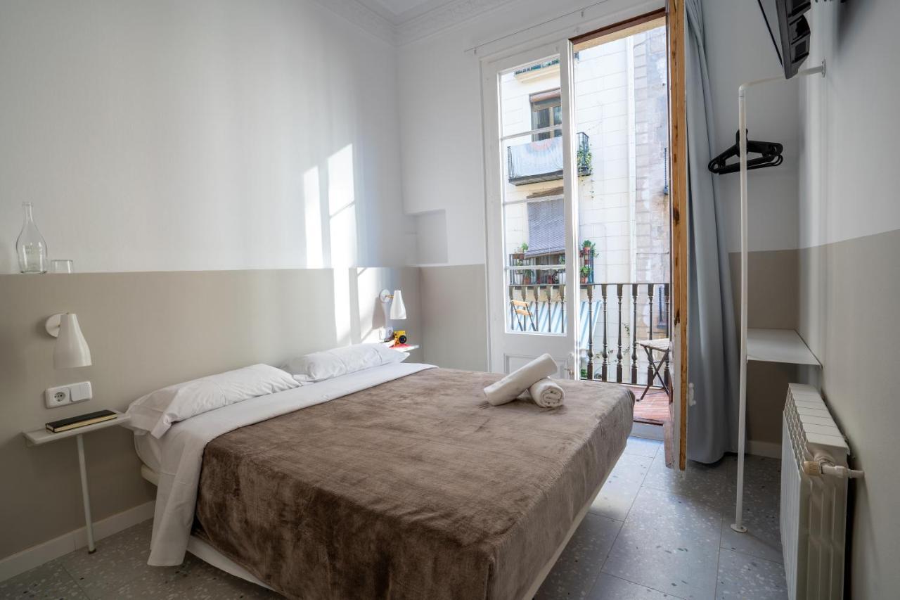 Hostal Hera Βαρκελώνη Εξωτερικό φωτογραφία