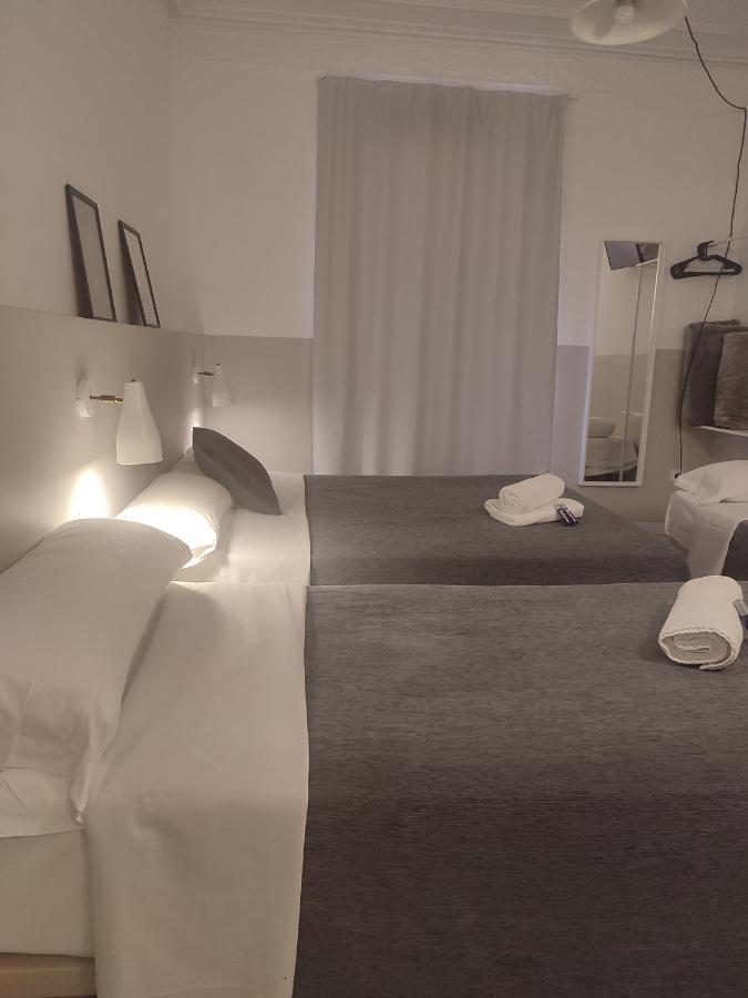 Hostal Hera Βαρκελώνη Εξωτερικό φωτογραφία